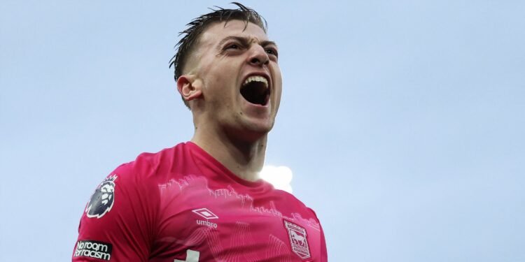 “Extremely dynamic” 20 y/o tells agent to seal move to Man Utd now