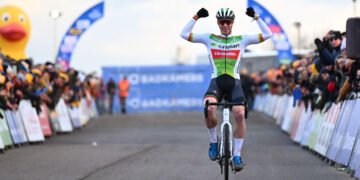 Laurens Sweeck dominates through the sand to win X2O Trophy Koksijde