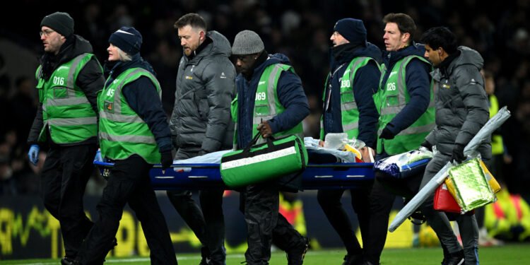 Liverpool fans make Trent Alexander-Arnold feelings known vs Tottenham