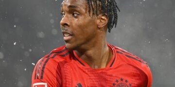 Mathys Tel drops exit hint amid Man United and Chelsea links