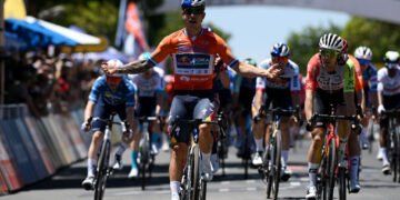 ‘My legs were screaming’ – Patience pays off for Sam Welsford with second consecutive win at Tour Down Under