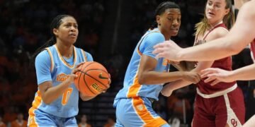 NCAAW: Can No. 6 LSU beat No. 16 Tennessee to stay undefeated?