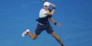 Taking care of business: De Minaur launches AO 2025 campaign in style | 14 January, 2025 | All News | News and Features | News and Events