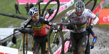 Watch Cyclocross World Cup Dendermonde with Van Aert and Van der Poel