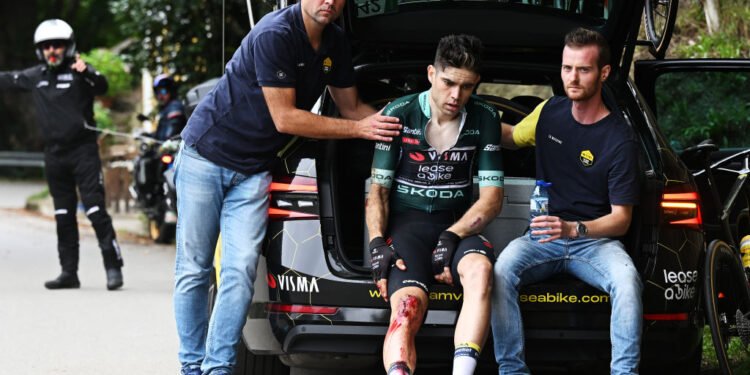 Wout van Aert calls for gear restrictions to reduce high-speed crashes