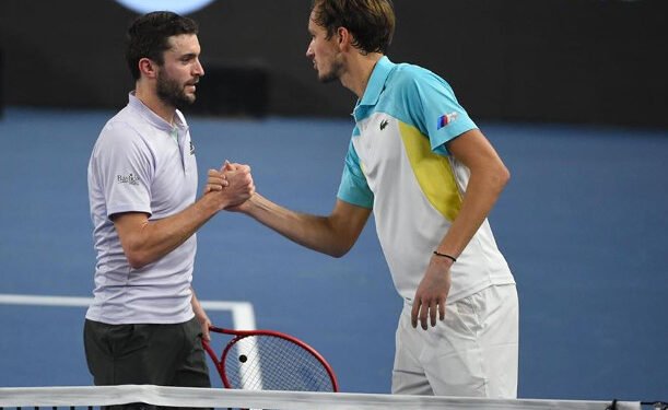 Medvedev Parts Ways with Gilles Simon After a Year