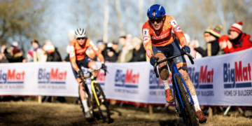 ‘Mixed feelings’ for Lucinda Brand at Cyclo-cross Worlds after missing out on rainbow jersey in last lap