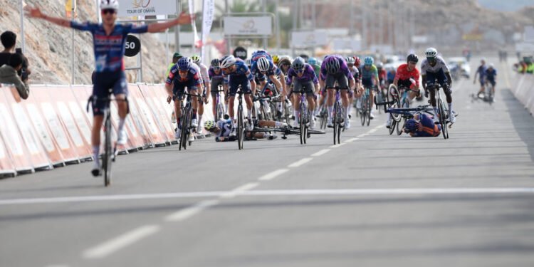 Ruben Guerreiro given yellow card for sparking Tour of Oman stage 2 crash
