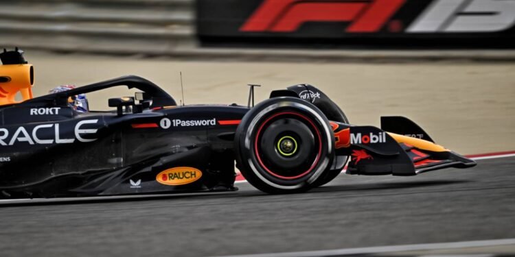 Russell edges Verstappen in final Bahrain test session