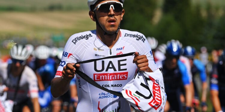 Sebastian Molano, Olav Kooij out of UAE Tour due to cat eye crash and illness