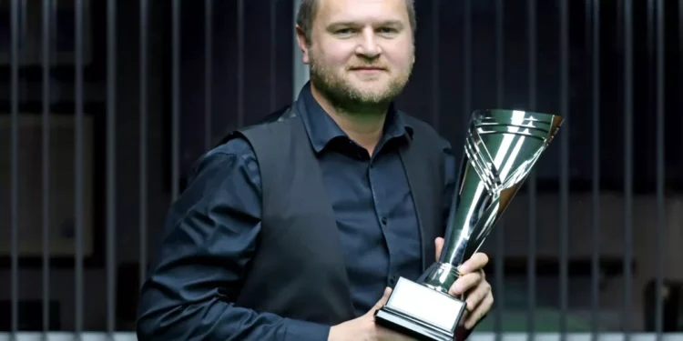 Titles won in dramatic fashion on the Women’s Tour and Q Tour