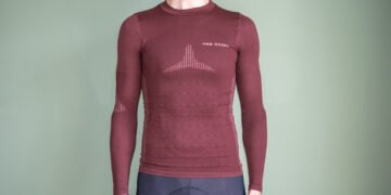 Van Rysel Racer 2 Long Sleeve base layer review: Budget brand takes it to the more established players