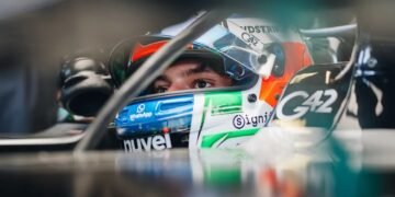 Antonelli F1 debut derailed by floor damage in Melbourne