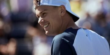 Bid to Play Holger Rune and Benefit Children’s Charity