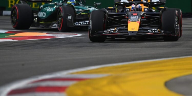 Brown lights a fuse, bets on Verstappen joining Mercedes in 2026!