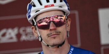 David Gaudu undergoes hand surgery following Tirreno-Adriatico crash