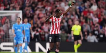 Man United eye Arsenal target