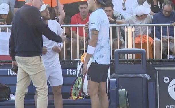 Moutet Gets Into Row With Chilean Fans During Wild Battle With Tabilo