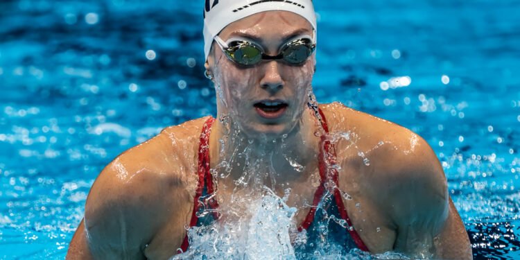 Walsh Sisters Will Lead Virginia Women to More Relay Records