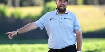 Wyndham Clark grabs two-stroke lead as wind hits first round – Golf News