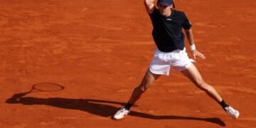 Dominant De Minaur powers into Monte Carlo semifinals | 11 April, 2025 | All News | News and Features | News and Events