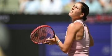 Navarro Conquers Compatriot Krueger At The Credit One Open