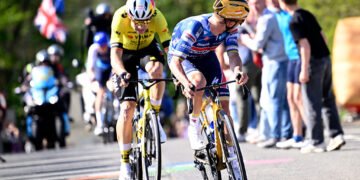 ‘Remco slowly killed me’ – Wout van Aert left questioning his sprint after Evenepoel beats him to win De Brabantse Pijl