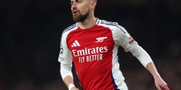 Revealed: Arsenal star set to sign for new club as contract details being finalised